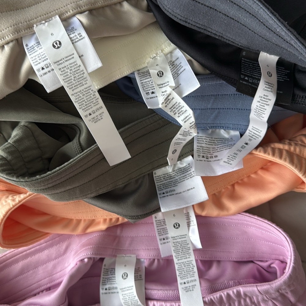 Lululemon Softstreme Shorts 4β Bundle - Picture 10 of 10